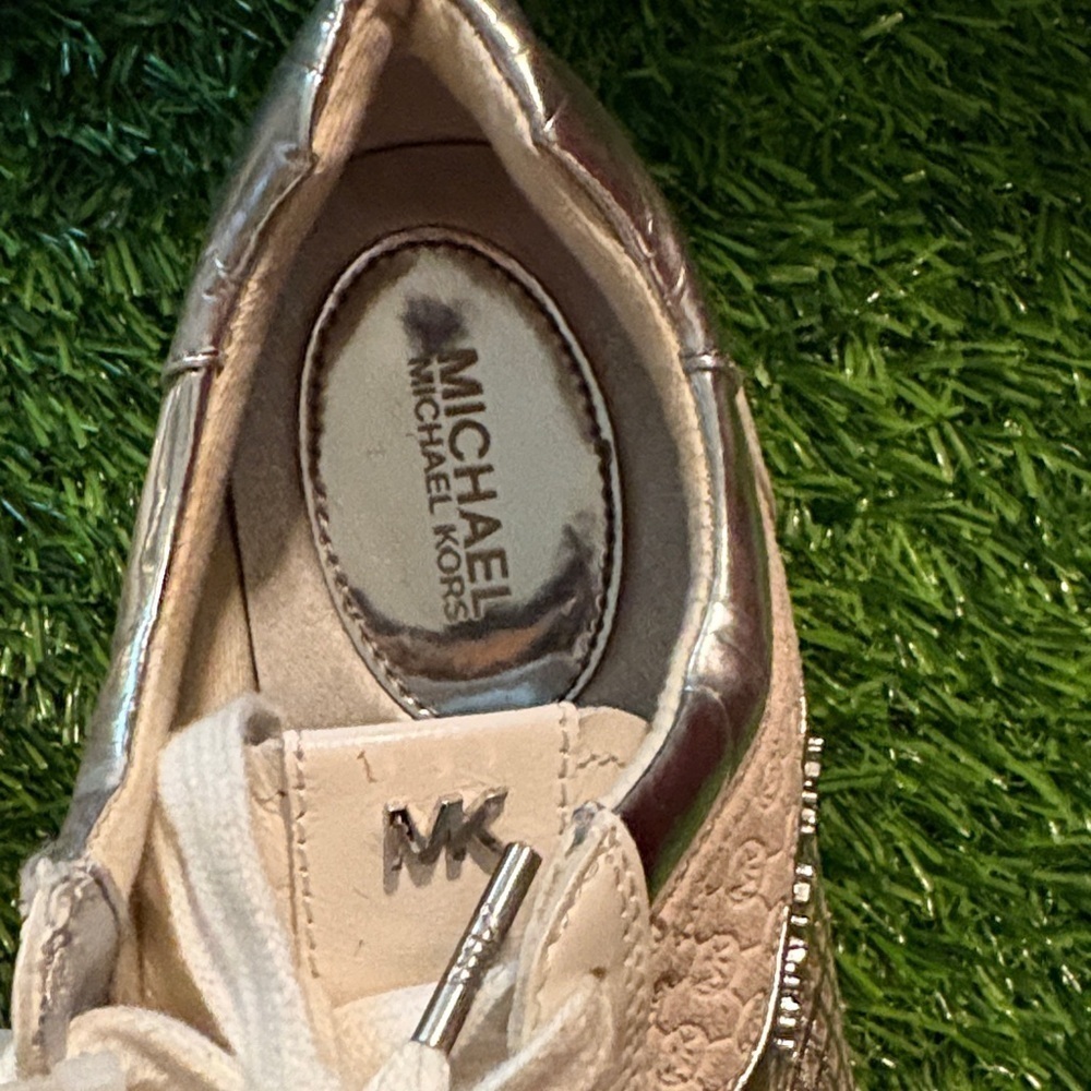 💖 Michael Michael Kors Allie Leather Trainer Sneakers In White & Silver-Size 6.5 - Picture 5 of 10